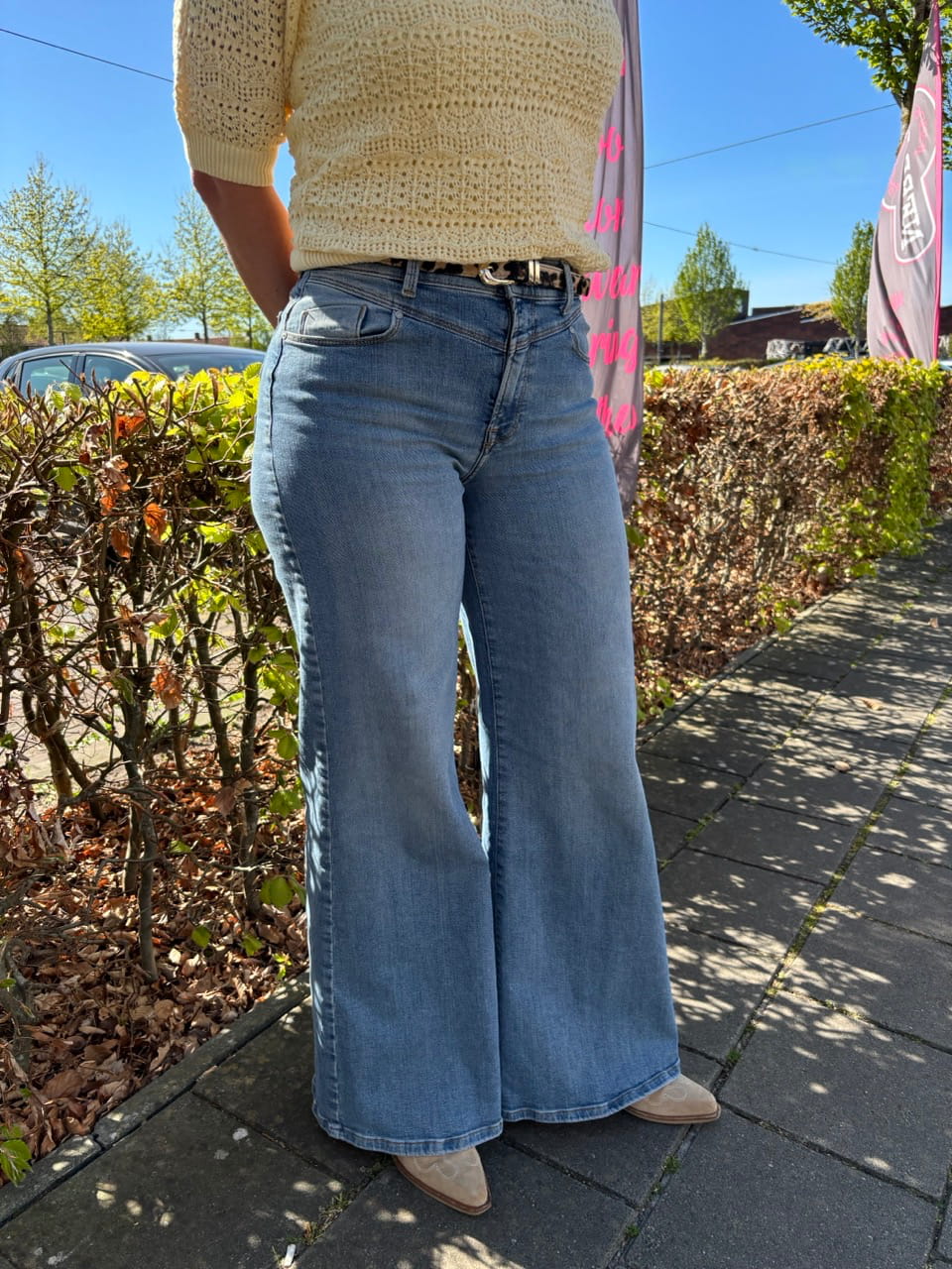 Wide leg flared jeans
