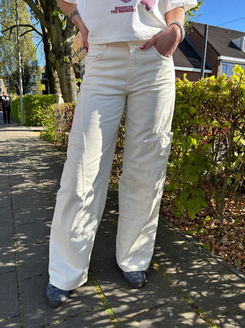 Cargo wide leg