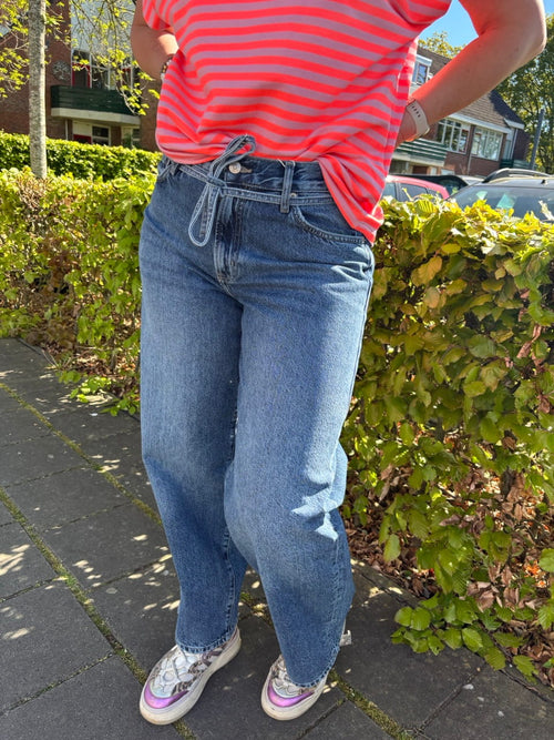 Barrel fit jeans