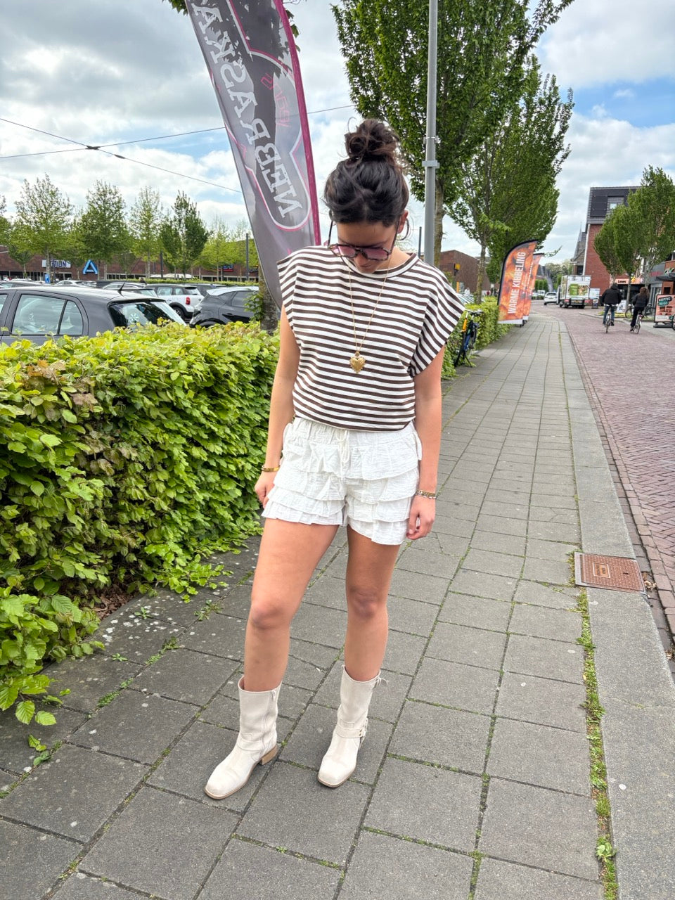 Ruffle short