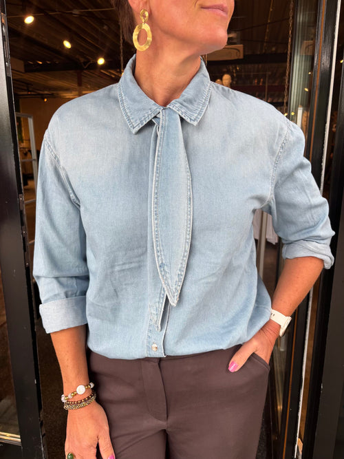 Denim blouse met strik