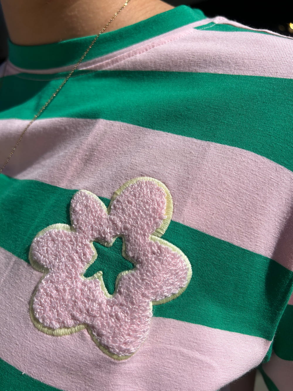 Streep t-shirt groen / roze