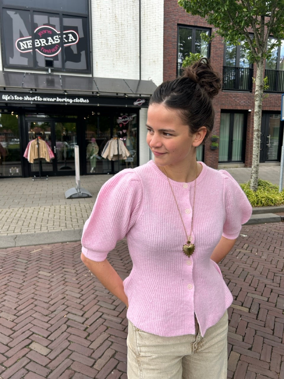 Getailleerd vestje roze